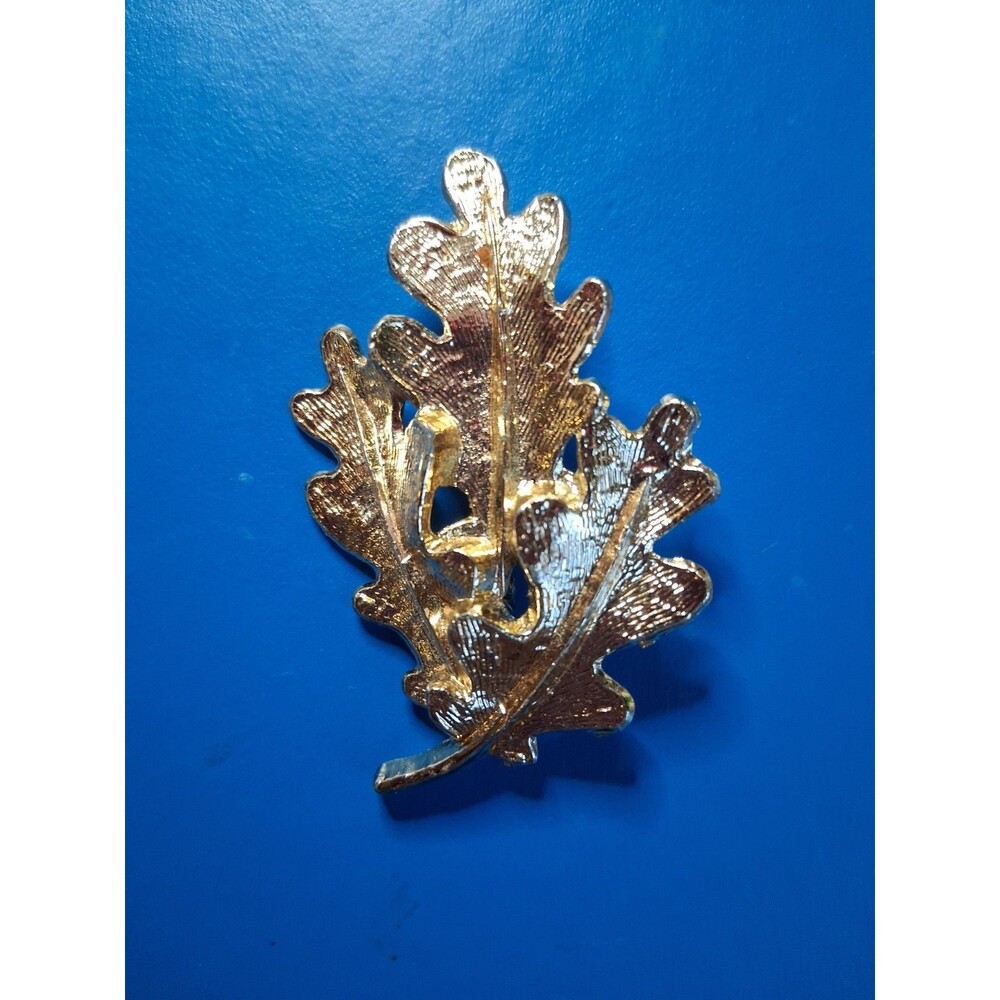 Vintage Gold Tone Oak Leaves Brooch Lapel Pin